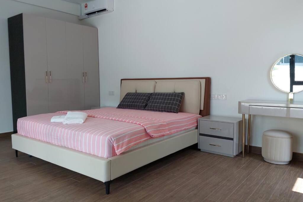 2 Forest City Near Golf W Netflix Villa *