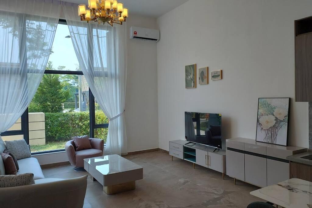 Villa 2 Forest City Near Golf W Netflix