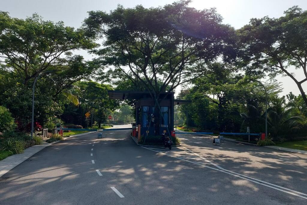2 Forest City Near Golf W Netflix Johor Bahru